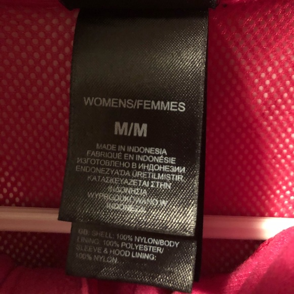 Medium North Face Jacket! - Picture 3 of 5